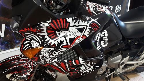 Woodstock oklejanie folią motoru